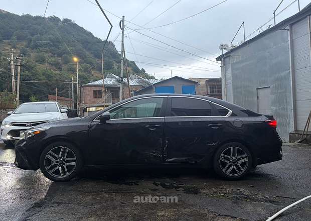 Kia Forte 2021 — լուսանկար 3