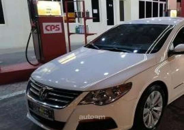 Volkswagen Passat CC 2011 — լուսանկար 1