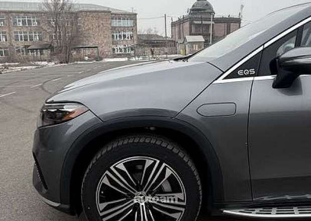 Mercedes-Benz EQS SUV 2023 — լուսանկար 3