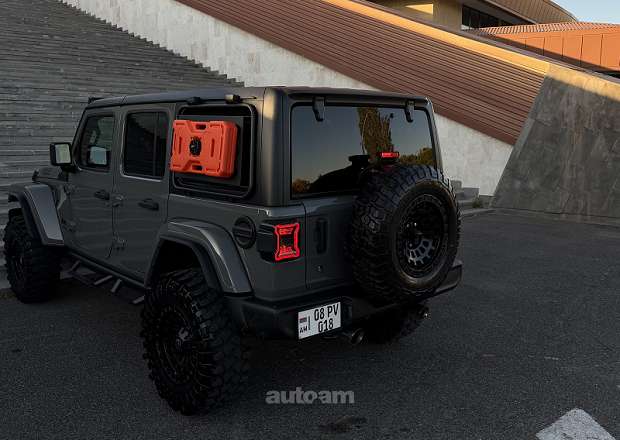 Jeep Wrangler 2022 — լուսանկար 3