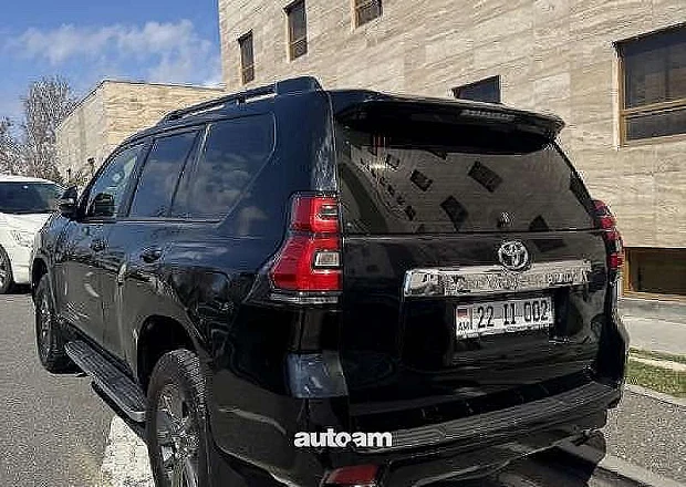 Toyota Land Cruiser Prado 2013 — լուսանկար 2