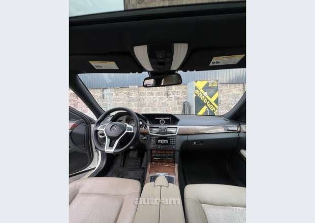 Mercedes-Benz E 350 2013 — photo 2
