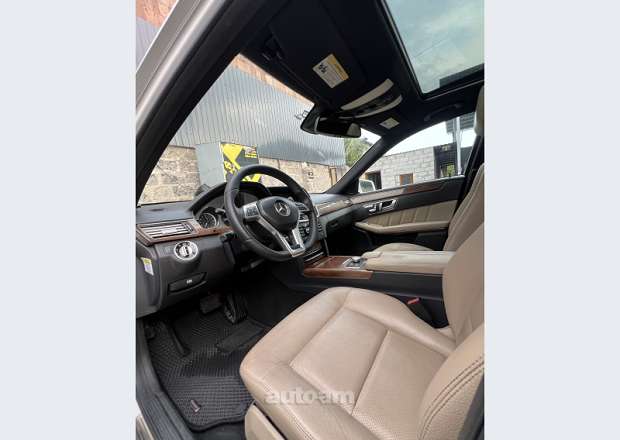 Mercedes-Benz E 350 2013 — photo 4