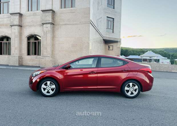 Hyundai Elantra 2011 — լուսանկար 5