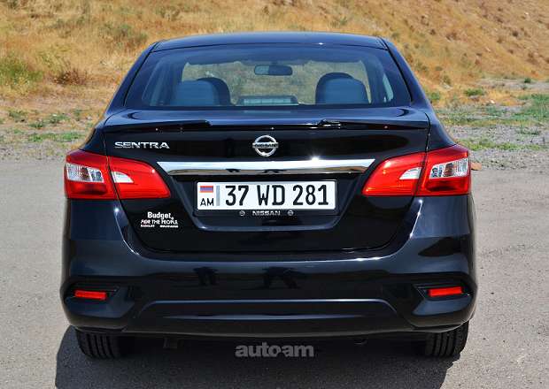 Nissan Sentra 2019 — photo 14