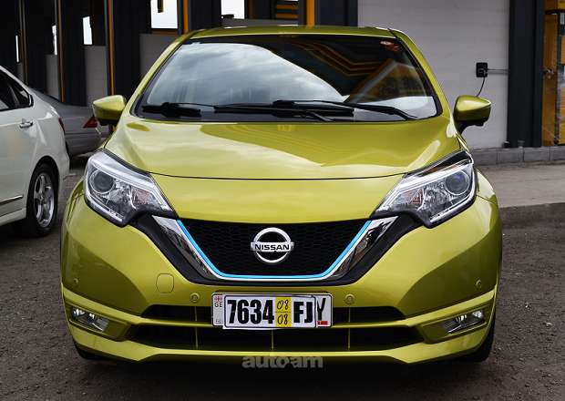 Nissan Note 2018 — լուսանկար 2