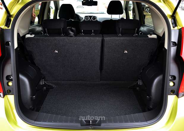 Nissan Note 2018 — լուսանկար 11