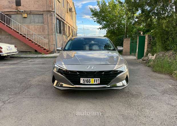 Hyundai Elantra 2021 — լուսանկար 2