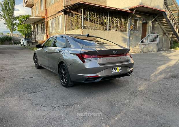 Hyundai Elantra 2021 — լուսանկար 7