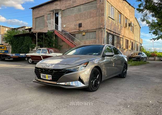 Hyundai Elantra 2021 — լուսանկար 1
