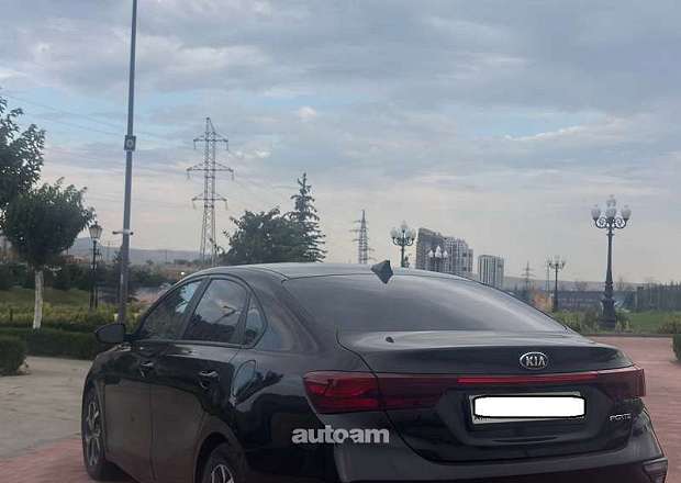 Kia Forte 2020 — լուսանկար 5