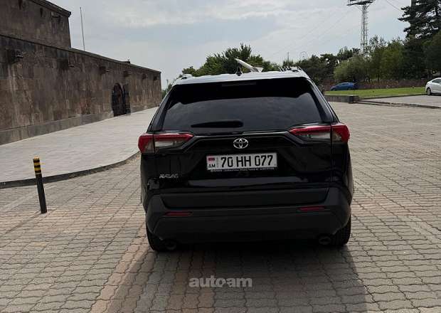Toyota Rav 4 2021 — photo 7