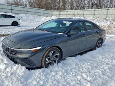 Hyundai Elantra  2023 
