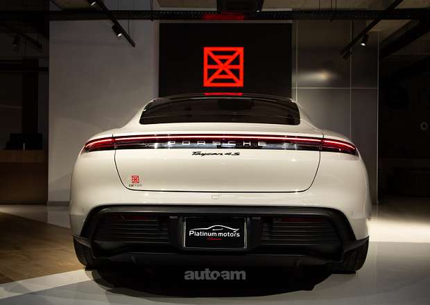 Porsche Taycan