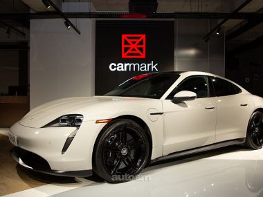 Porsche Taycan  2021 