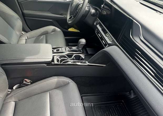 Toyota Camry 2026 — լուսանկար 4