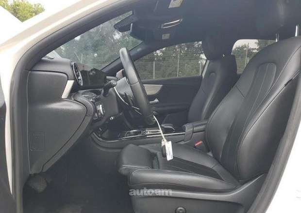 Mercedes-Benz A 220