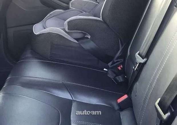 Ford Focus 2014 — լուսանկար 5