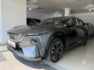 Mazda EZ-60  2025 
