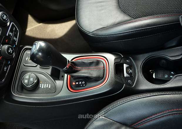 Jeep Compass 2020 — լուսանկար 6