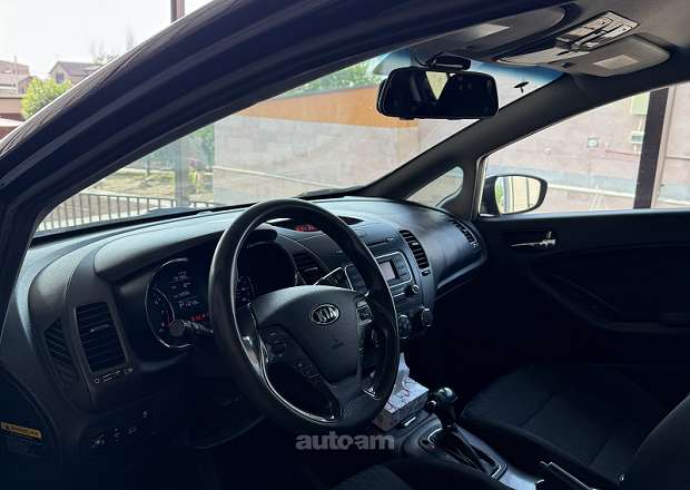 Kia Forte 2014 — լուսանկար 4