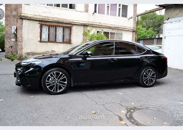 Toyota Camry 2025 — լուսանկար 6