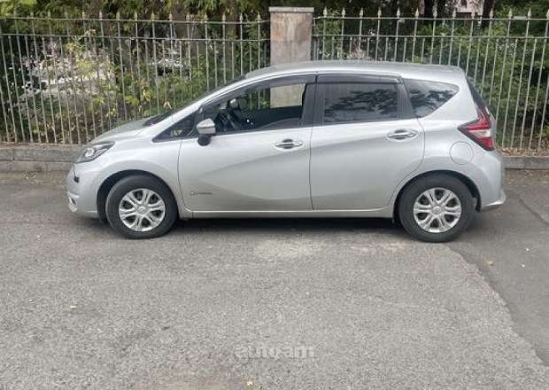 Nissan Note 2020 — լուսանկար 2
