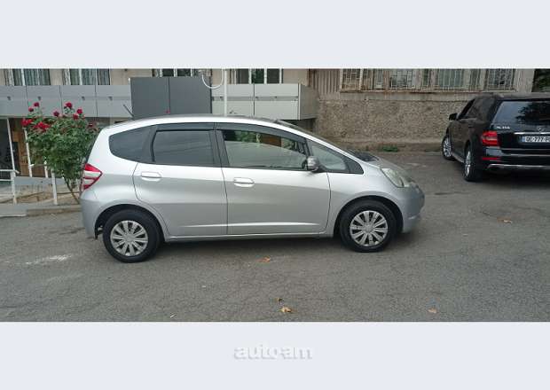 Honda Fit 2008 — լուսանկար 3