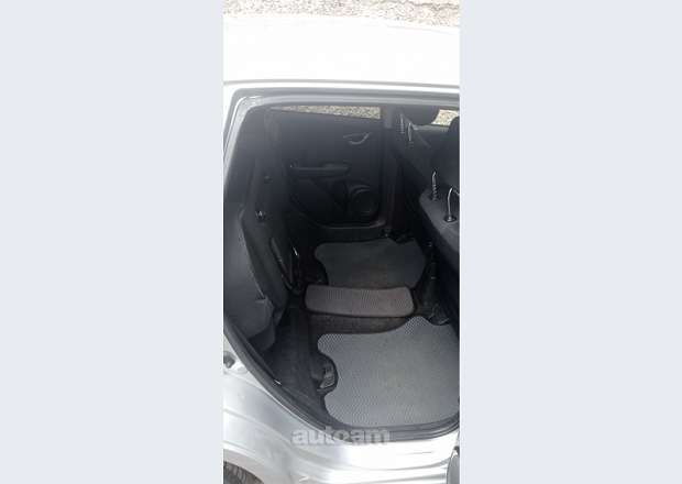 Honda Fit 2008 — լուսանկար 9