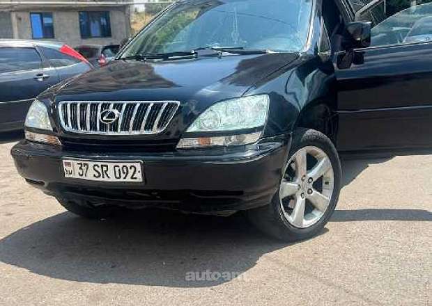 Lexus RX 300 2000 — photo 1