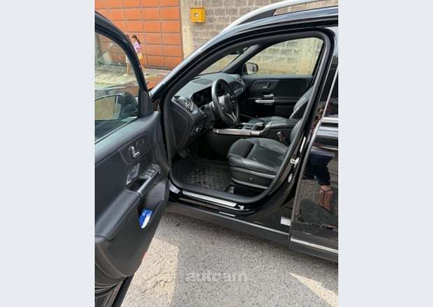 Mercedes-Benz GLB 250