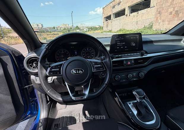 Kia Forte 2021 — photo 15