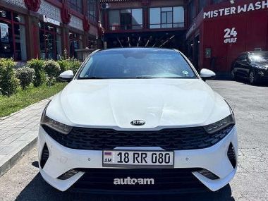 Kia K5  2021 