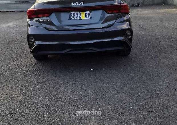 Kia Forte 2022 — լուսանկար 3