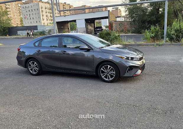 Kia Forte 2022 — լուսանկար 6