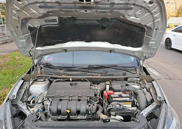 Nissan Sentra 2019 — լուսանկար 11