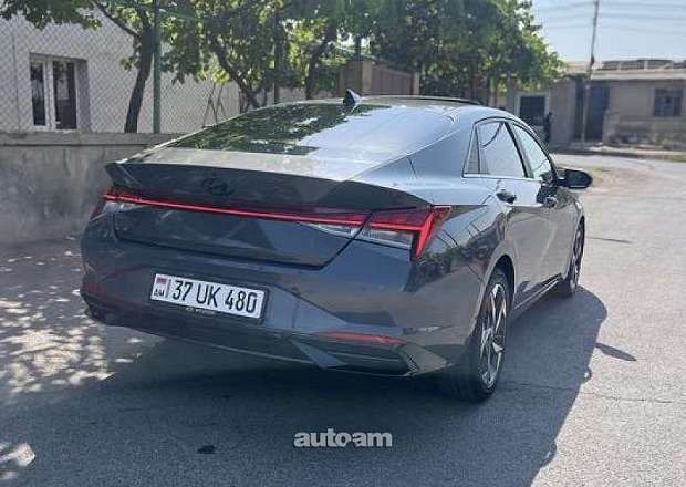 Hyundai Elantra 2023 — լուսանկար 8
