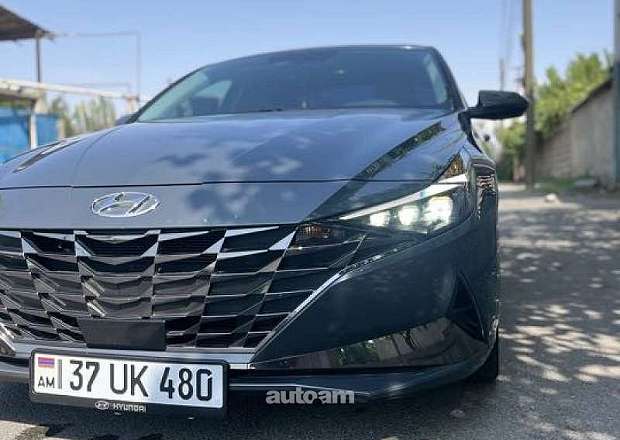 Hyundai Elantra 2023 — լուսանկար 10
