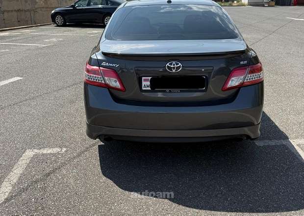 Toyota Camry 2010 — լուսանկար 5