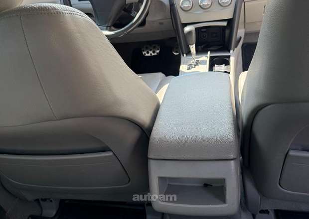 Toyota Camry 2010 — լուսանկար 10
