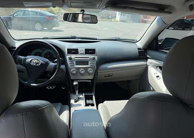 Toyota Camry 2010 — լուսանկար 8