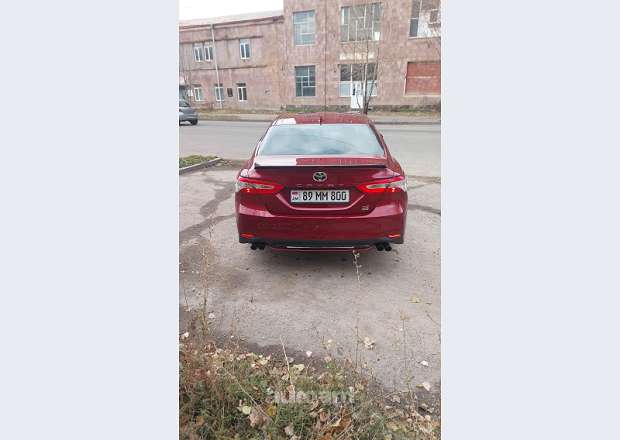 Toyota Camry 2019 — լուսանկար 5