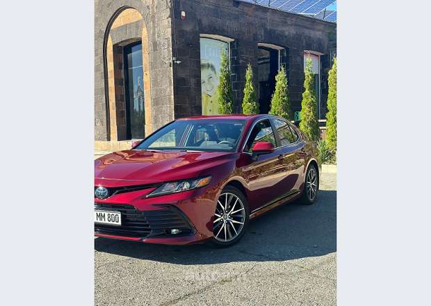 Toyota Camry 2019 — լուսանկար 7