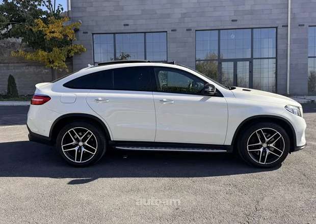 Mercedes-Benz GLE 400 2016 — photo 4