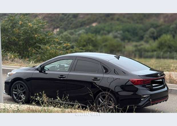 Kia Forte 2020 — լուսանկար 6