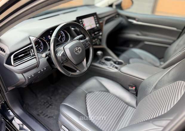 Toyota Camry 2022 — լուսանկար 5