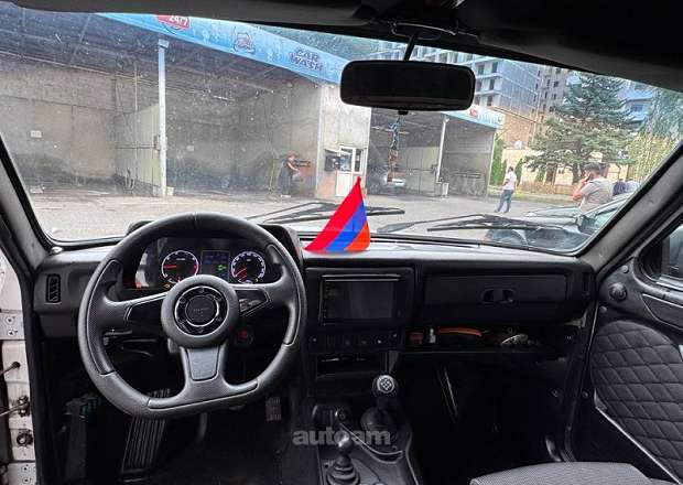 VAZ (Lada) 2121 NIVA (4x4) 2008 — լուսանկար 8