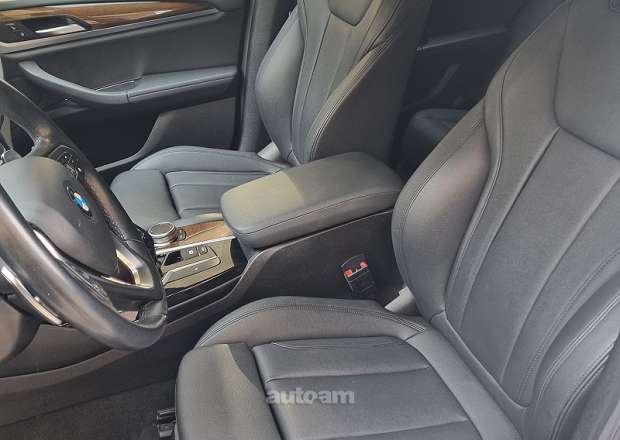 BMW X3 2019 — լուսանկար 14
