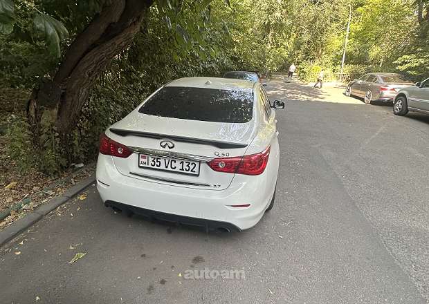 Infiniti Q50