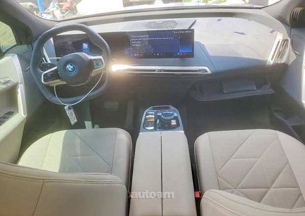 BMW iX